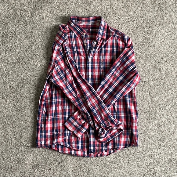 UNTUCKit button down - Picture 2 of 6